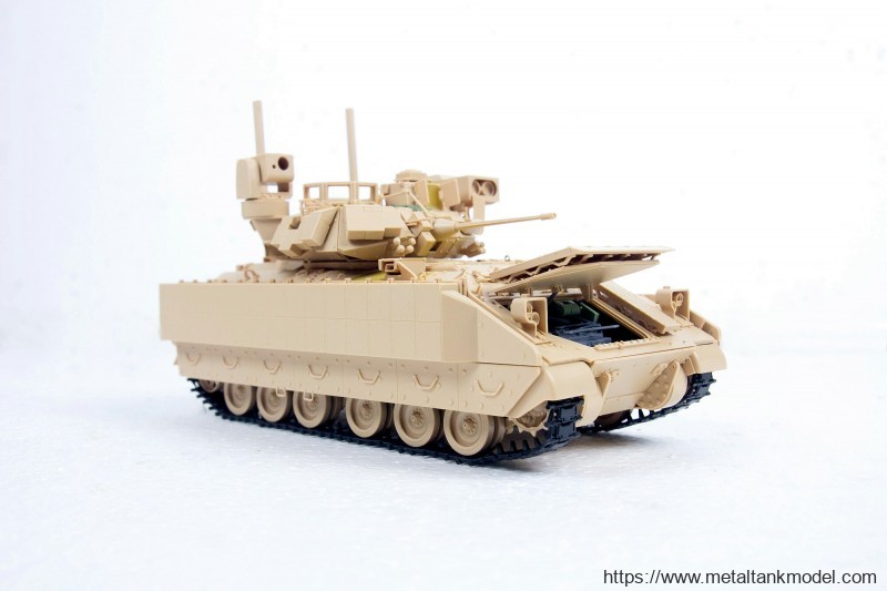 [坦克模型评测]meng-1/35美m3a3″布雷德利"骑兵战车(ss-006)及内构
