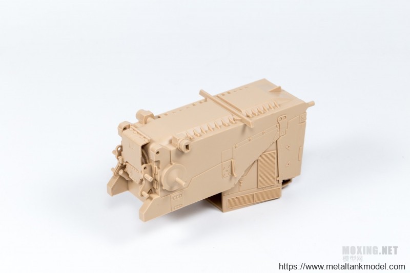 [模型网评测]MENG-1/35卡特彼勒D9R