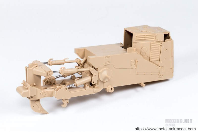 [模型网评测]MENG-1/35卡特彼勒D9R