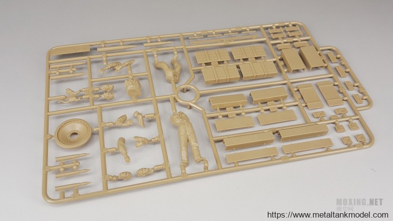 [模型评测]田宫-1/35 Sd.Kfz4/1 42型150毫米自行火箭炮(37017)-实车简介 - 第9张  | 制作坦克模型记录