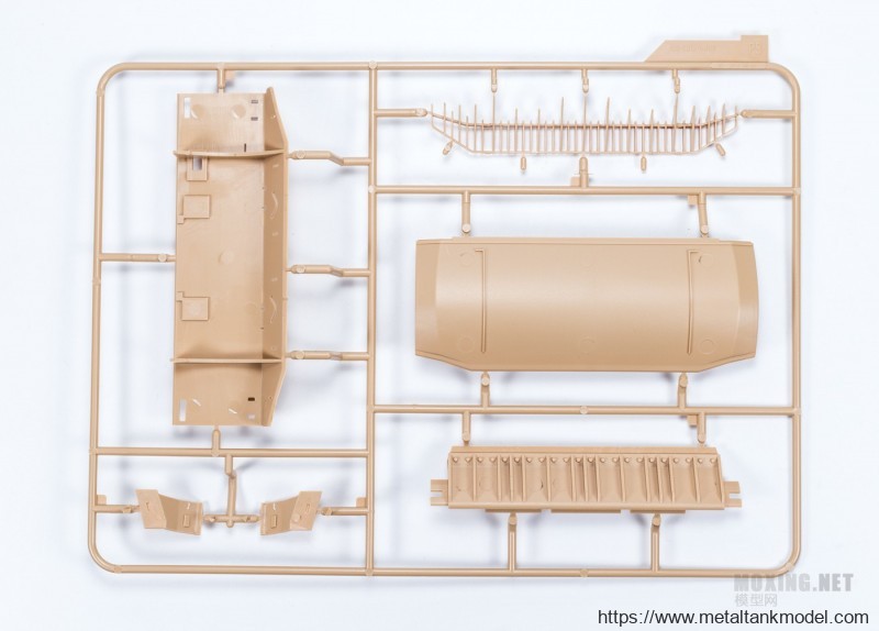[模型网评测]MENG-1/35卡特彼勒D9R