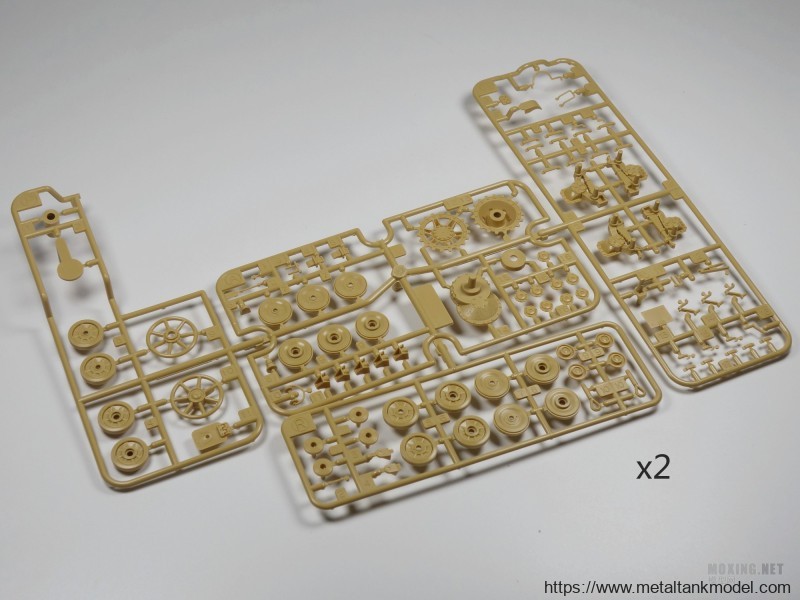 [模型网评测]田宫(35353)-1/35德国4号