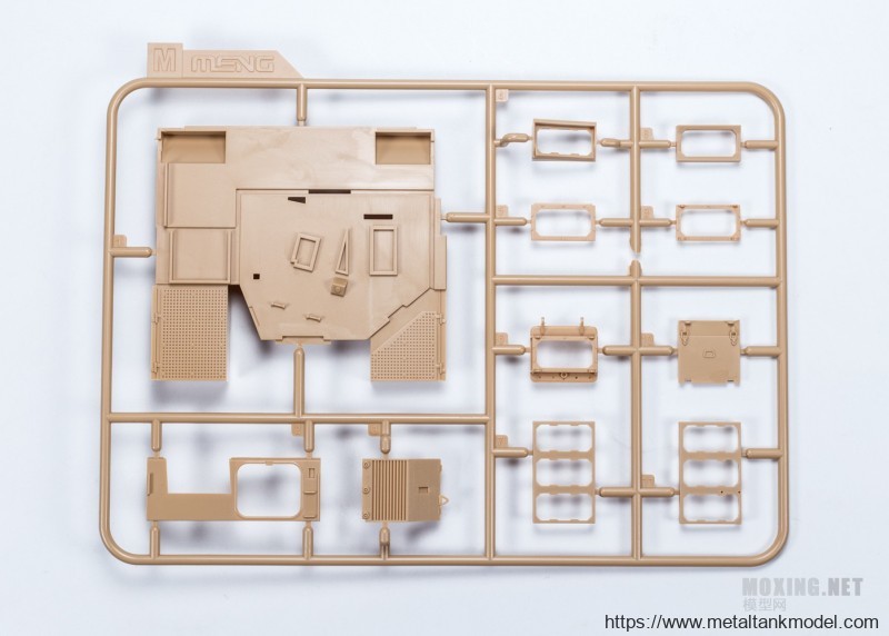 [模型网评测]MENG-1/35卡特彼勒D9R