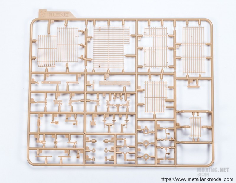 [模型网评测]MENG-1/35卡特彼勒D9R
