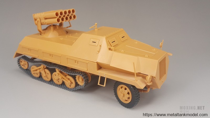 [模型评测]田宫-1/35 Sd.Kfz4/1 42型150毫米自行火箭炮(37017)-实车简介 - 第3张  | 制作坦克模型记录