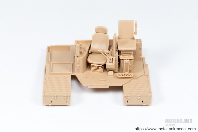 [模型网评测]MENG-1/35卡特彼勒D9R