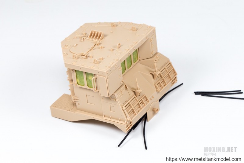 [模型网评测]MENG-1/35卡特彼勒D9R