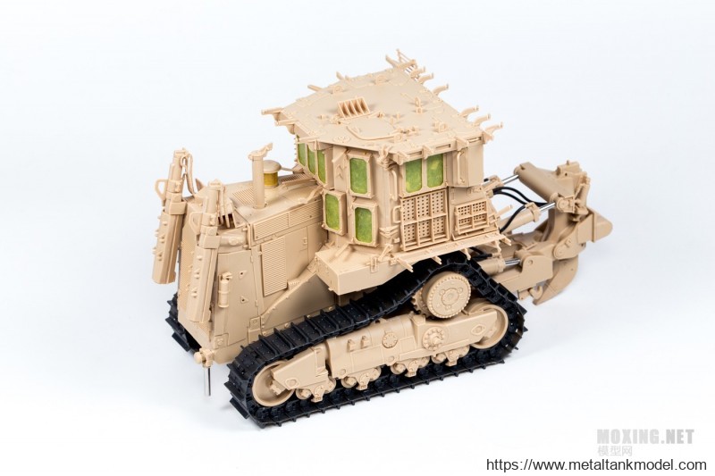 [模型网评测]MENG-1/35卡特彼勒D9R
