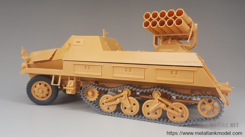 [模型评测]田宫-1/35 Sd.Kfz4/1 42型150毫米自行火箭炮(37017)-实车简介 - 第7张  | 制作坦克模型记录