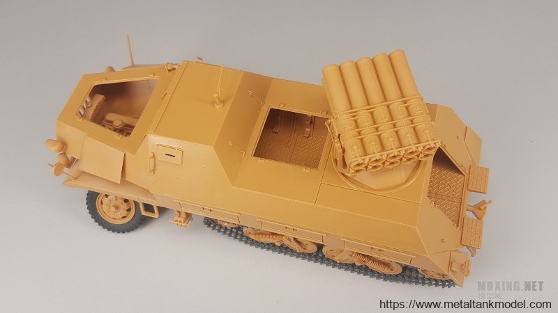 [模型评测]田宫-1/35 Sd.Kfz4/1 42型150毫米自行火箭炮(37017)-实车简介 - 第13张  | 制作坦克模型记录