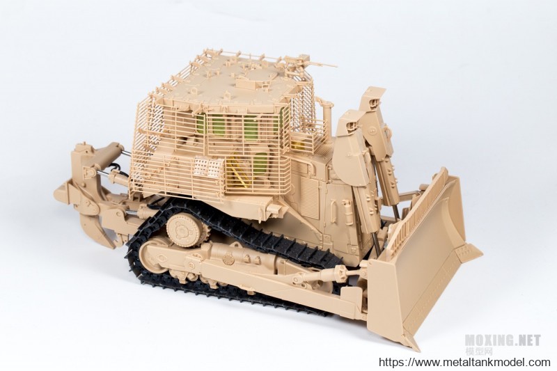 [模型网评测]MENG-1/35卡特彼勒D9R