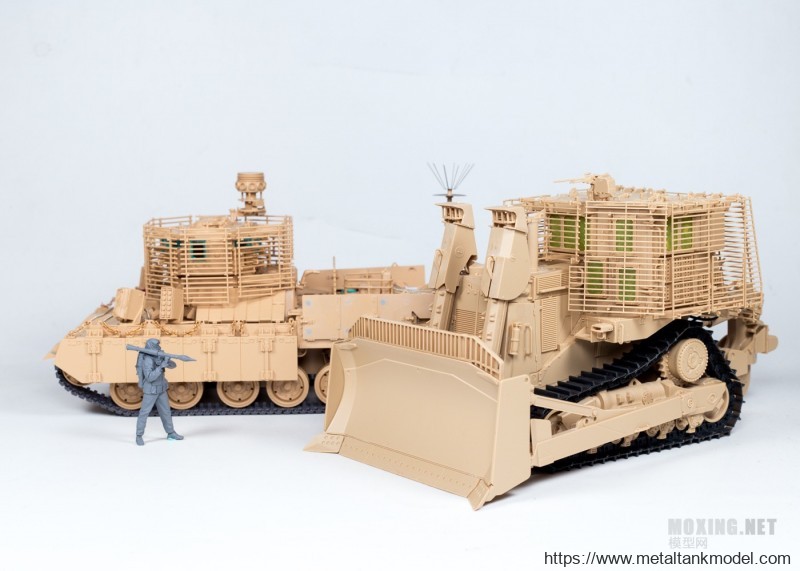 [模型网评测]MENG-1/35卡特彼勒D9R