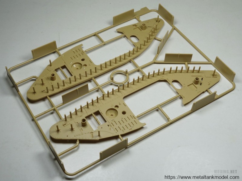 [模型网评测]MENG-1/35一战英国MK.V重型坦克(雌性)(TS-029)-简介与开盒 - 第2张  | 制作坦克模型记录