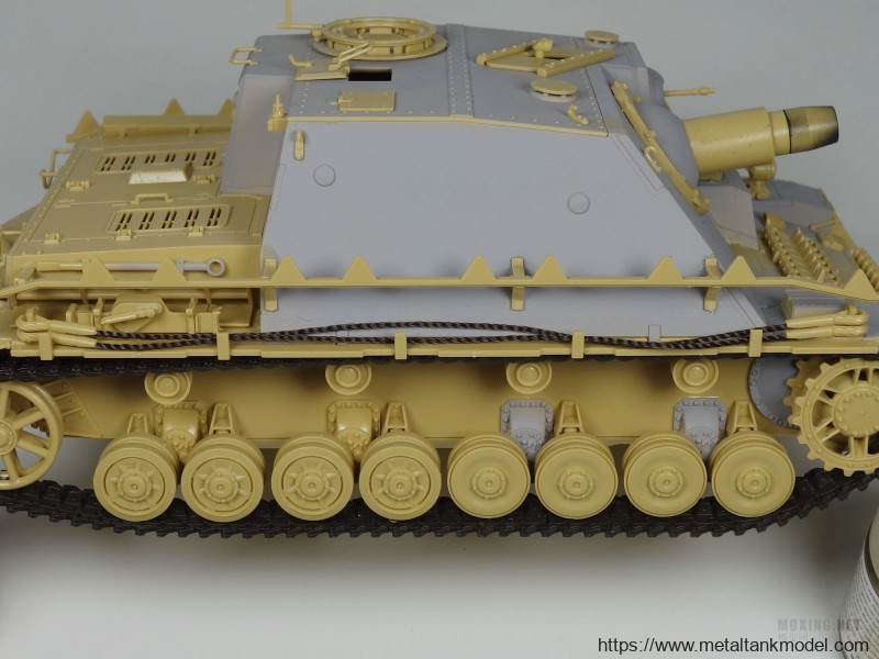 [模型网评测]田宫(35353)-1/35德国4号