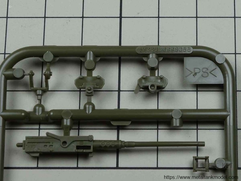 [模型网评测]田宫-美国 M10自行反坦克炮中期型(35350)-简介和开盒 - 第2张  | 制作坦克模型记录