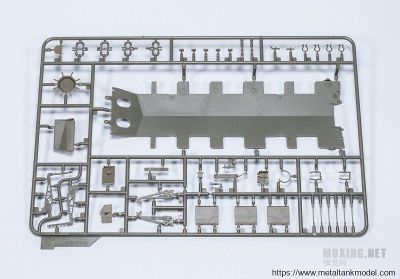 [坦克模型对比评测]MENG-1/35梅卡瓦3D早期型(TS-001)/后期LTC型(TS-025)-背景介绍 - 第3张  | 制作坦克模型记录