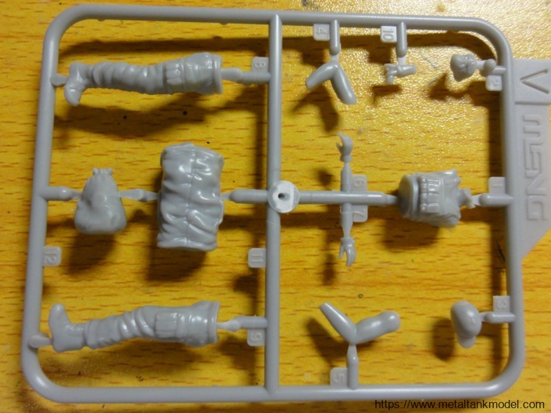 [开盒评测]MENG-1/35武装皮卡附军需品(VS-002)-封绘及简介 - 第1张  | 制作坦克模型记录