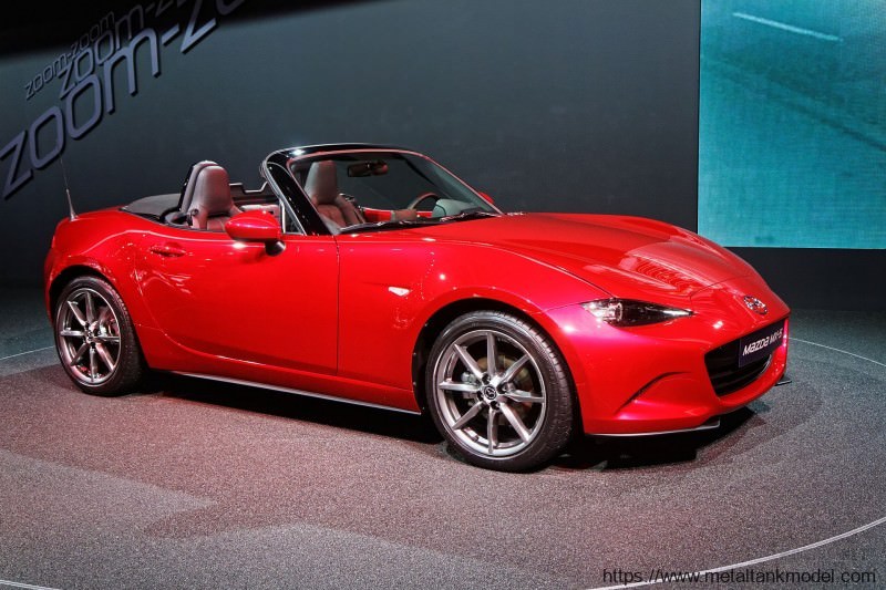 [模型网评测]田宫-1/24马自达MX-5/ROADSTER敞篷跑车(24342)-实车简介 - 第1张  | 制作坦克模型记录