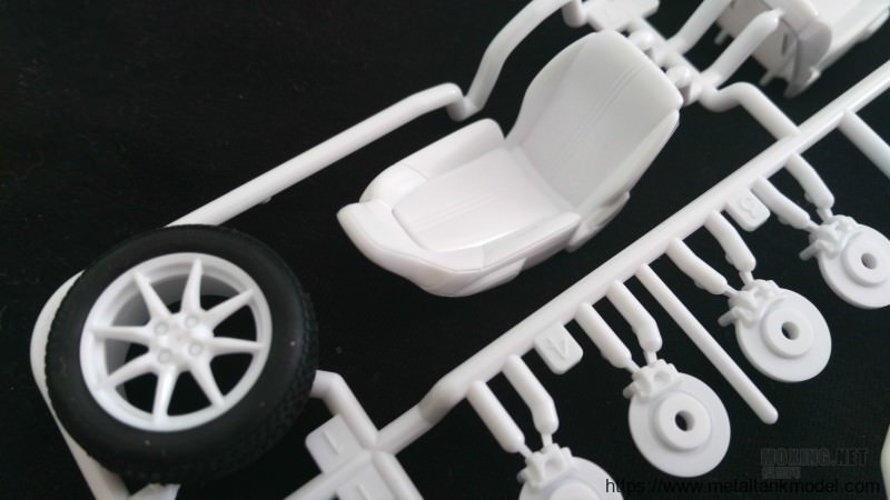 [模型网评测]田宫-1/24马自达MX-5/ROADSTER敞篷跑车(24342)-实车简介 - 第13张  | 制作坦克模型记录