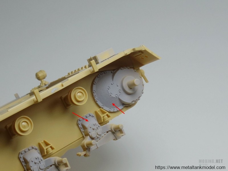 [模型网评测]田宫(35353)-1/35德国4号