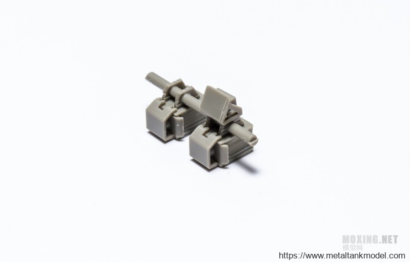 [模型网评测]MENG-1/35以色列NOCHRI DEGEM DALET重型车载扫雷滚系统(sps-021)-简介 - 第1张  | 制作坦克模型记录