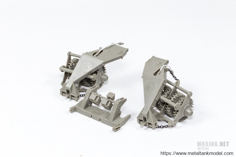 [模型网评测]MENG-1/35以色列NOCHRI DEGEM DALET重型车载扫雷滚系统(sps-021)-简介 - 第8张  | 制作坦克模型记录