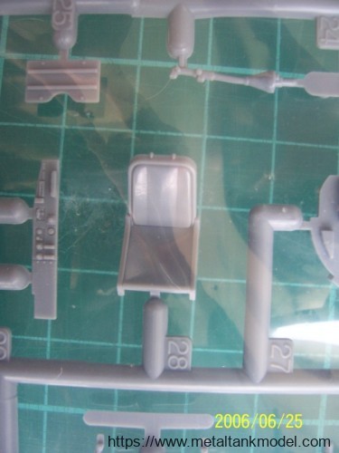 [开盒简评]田宫-1/48德国ME262 A-1a战斗机透明版(61091)普通版(61087)-封绘 - 第5张  | 制作坦克模型记录