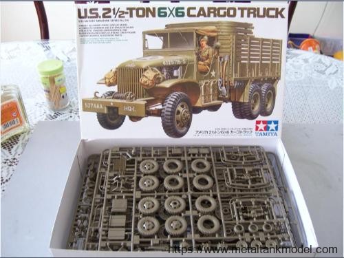 [开盒评测]田宫-1/35美军GMC CCKW-353 2.5吨军卡(35218)+盟军车辆装载物套装(35229)-封绘及总览 - 第5张  | 制作坦克模型记录
