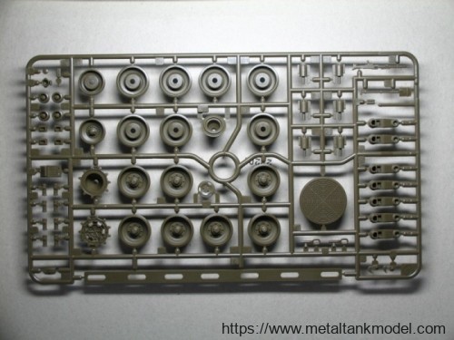 [开盒评测]田宫-1/35德国豹2A6主战坦克(35271)-封绘及开盒 - 第5张  | 制作坦克模型记录