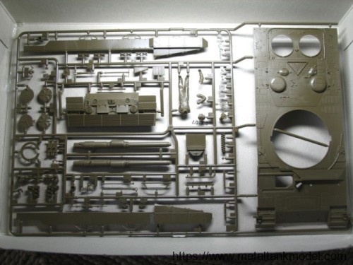 [开盒评测]田宫-1/35德国豹2A6主战坦克(35271)-封绘及开盒 - 第1张  | 制作坦克模型记录
