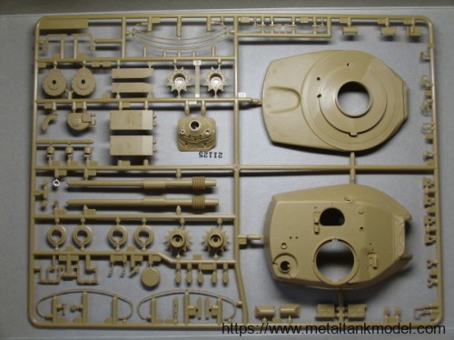 [开盒评测]田宫-1/35美国M60A1主战坦克附反应装甲版(35157)-封绘及简介 - 第2张  | 制作坦克模型记录