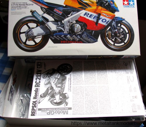 [开盒评测]田宫-1/12 REPSOL HONDA RC211V 2002年版摩托(14092)-封绘及总览 - 第6张  | 制作坦克模型记录