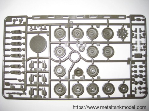 [开盒评测]田宫-1/35德国豹2A5主战坦克遥控版(48204)-封绘及总览 - 第4张  | 制作坦克模型记录