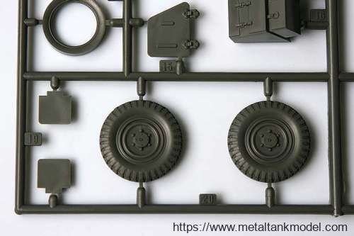 [开盒评测]田宫-1/35德国Sd.Kfz.222四轮装甲车(35270)-封绘及开盒 - 第2张  | 制作坦克模型记录