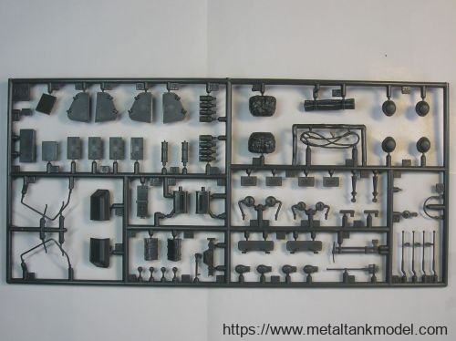 [开盒评测]田宫-1/35德国Sd.Kfz.232八轮装甲车(35036)(35297)-封绘 - 第7张  | 制作坦克模型记录