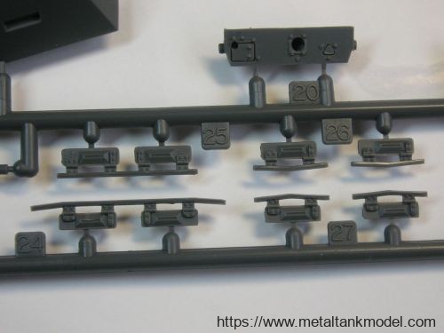 [开盒评测]田宫-1/35德国Sd.Kfz.232八轮装甲车(35036)(35297)-封绘 - 第11张  | 制作坦克模型记录