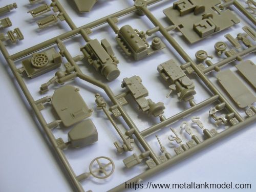 [开盒评测]田宫-1/35德国Sd.Kfz.250/9装甲侦察车(35115)-封绘及总览 - 第4张  | 制作坦克模型记录