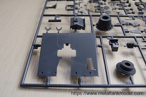 [开盒评测]田宫-1/35德国FLAK36/37 88mm高射炮(35017)-封绘与总览 - 第2张  | 制作坦克模型记录