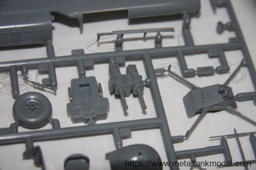 [开盒评测]田宫-1/48亨克尔He219 A-7(夜枭UHU)夜间战斗机(61057)-开盒总览 - 第3张  | 制作坦克模型记录
