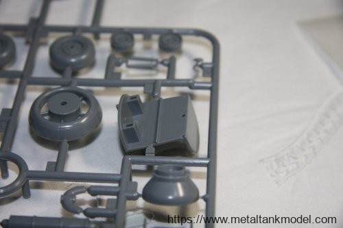 [开盒评测]田宫-1/48亨克尔He219 A-7(夜枭UHU)夜间战斗机(61057)-开盒总览 - 第7张  | 制作坦克模型记录