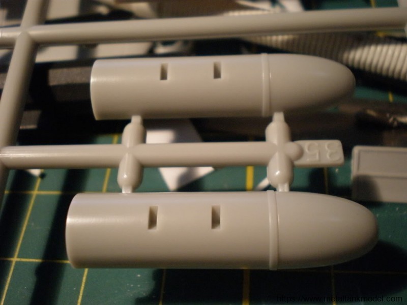 [开盒评测]田宫-1/48美国A-1H攻击机(61058)-封绘及简介 - 第3张  | 制作坦克模型记录