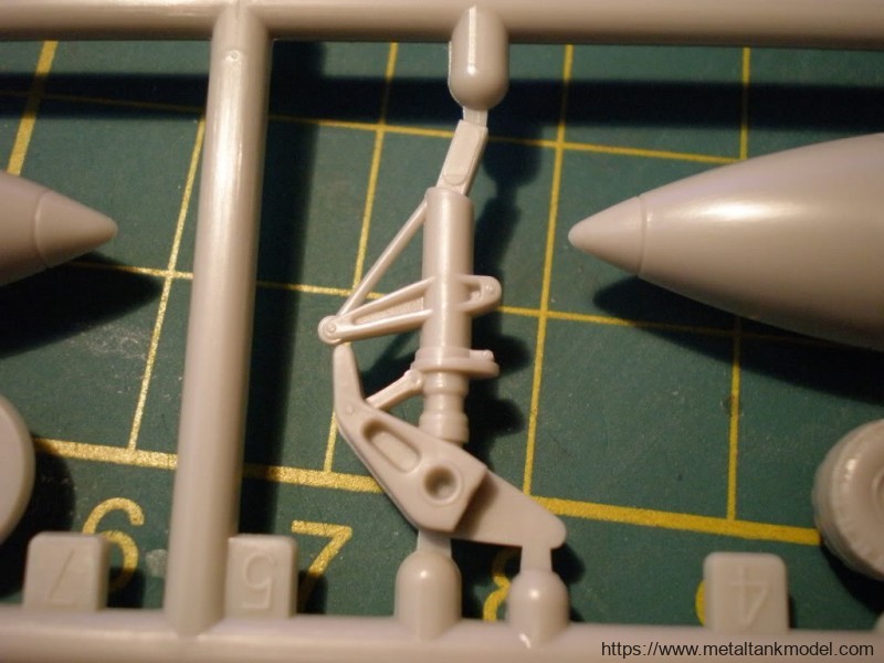 [开盒评测]田宫-1/48美国A-1H攻击机(61058)-封绘及简介 - 第7张  | 制作坦克模型记录