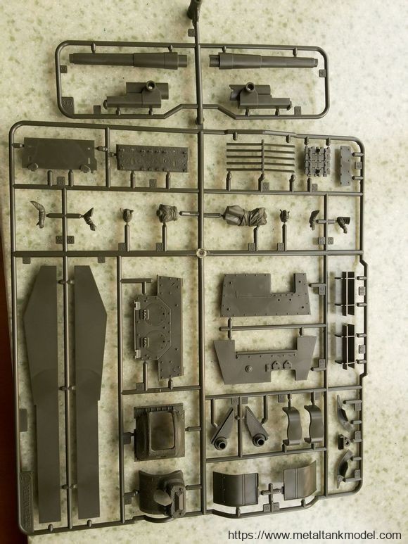 [版件评测]田宫-1/35俄罗斯JSU-152自行火炮/重型突击炮(35303)-封绘及简介 - 第5张  | 制作坦克模型记录