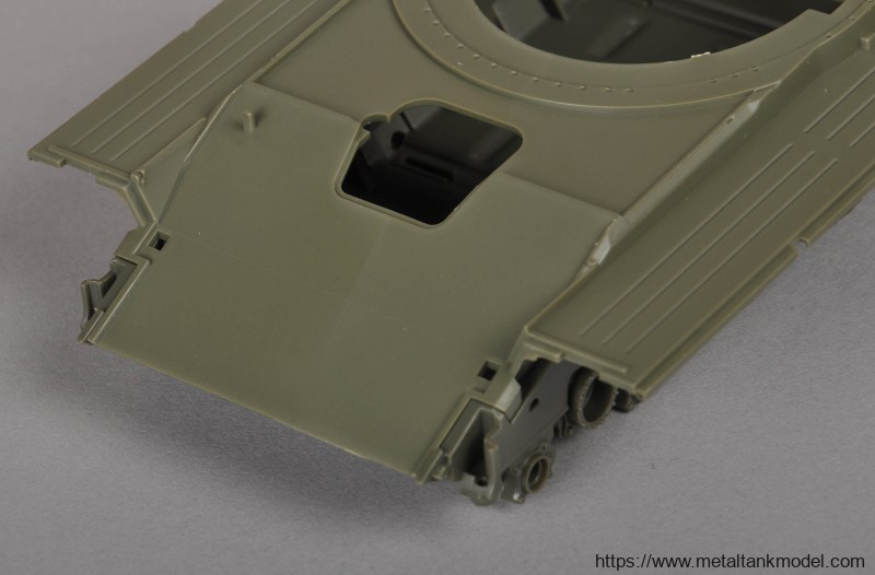 [模型网评测]MENG-1/35俄罗斯T-90主战坦克(带TBS-86推土铲)(TS-014)完全评测-开盒 - 第8张  | 制作坦克模型记录