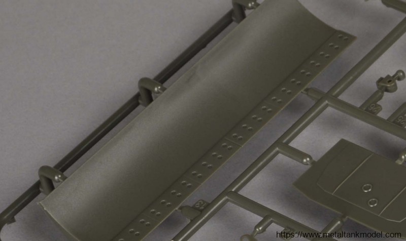 [模型网评测]MENG-1/35俄罗斯T-90主战坦克(带TBS-86推土铲)(TS-014)完全评测-开盒 - 第3张  | 制作坦克模型记录