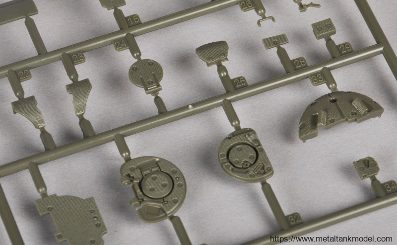 [模型网评测]MENG-1/35俄罗斯T-90主战坦克(带TBS-86推土铲)(TS-014)完全评测-开盒 - 第9张  | 制作坦克模型记录
