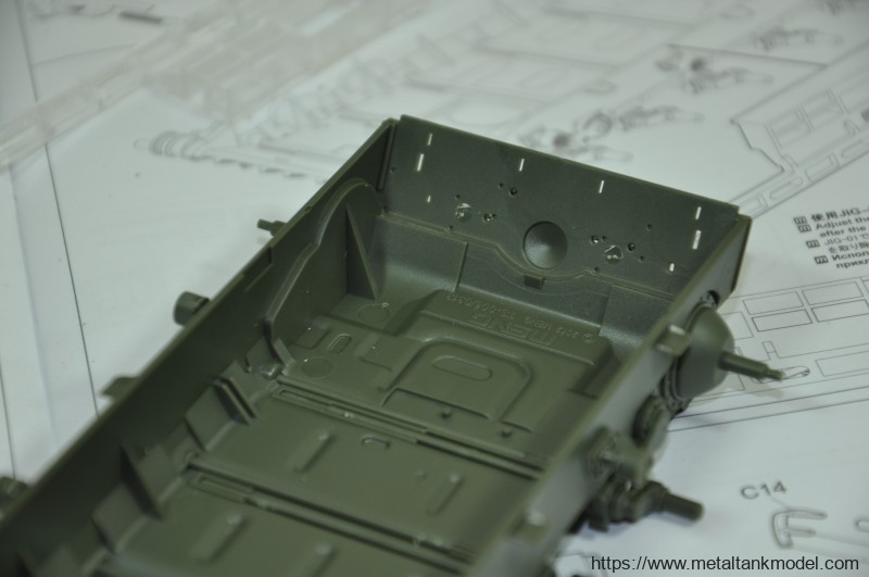 [模型网评测]MENG-1/35俄罗斯T-90主战坦克(带TBS-86推土铲)(TS-014)完全评测-开盒 - 第8张  | 制作坦克模型记录