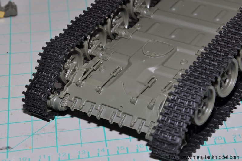 [模型网评测]MENG-1/35俄罗斯T-90主战坦克(带TBS-86推土铲)(TS-014)完全评测-开盒 - 第1张  | 制作坦克模型记录