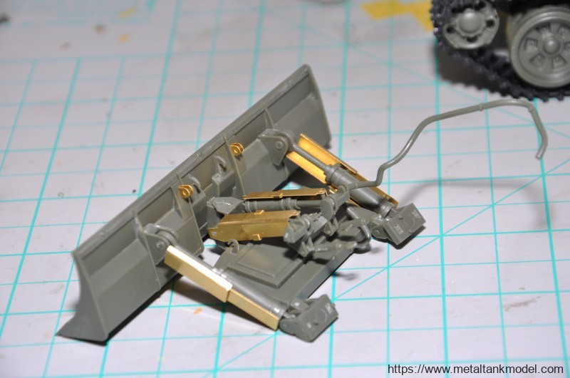 [模型网评测]MENG-1/35俄罗斯T-90主战坦克(带TBS-86推土铲)(TS-014)完全评测-开盒 - 第6张  | 制作坦克模型记录