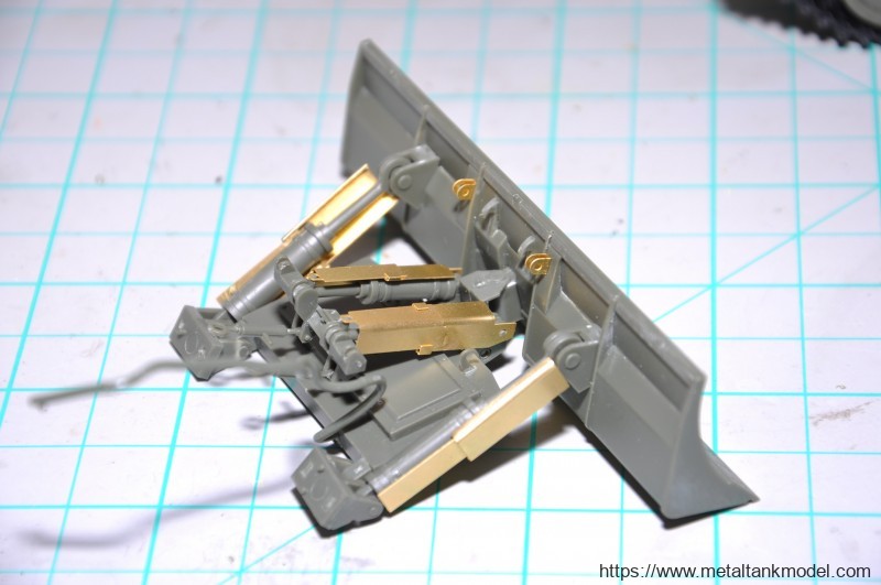 [模型网评测]MENG-1/35俄罗斯T-90主战坦克(带TBS-86推土铲)(TS-014)完全评测-开盒 - 第7张  | 制作坦克模型记录